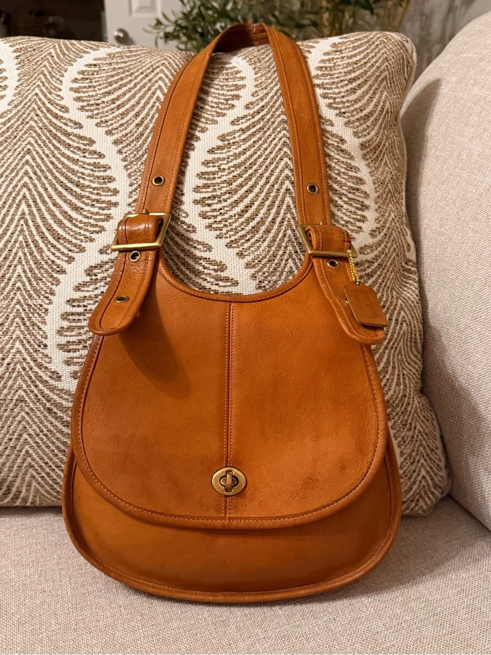 VTG 70s Coach Crescent Saddle Bag New York Pre Serial # Saddle Classic RARE - Picture 1 of 11